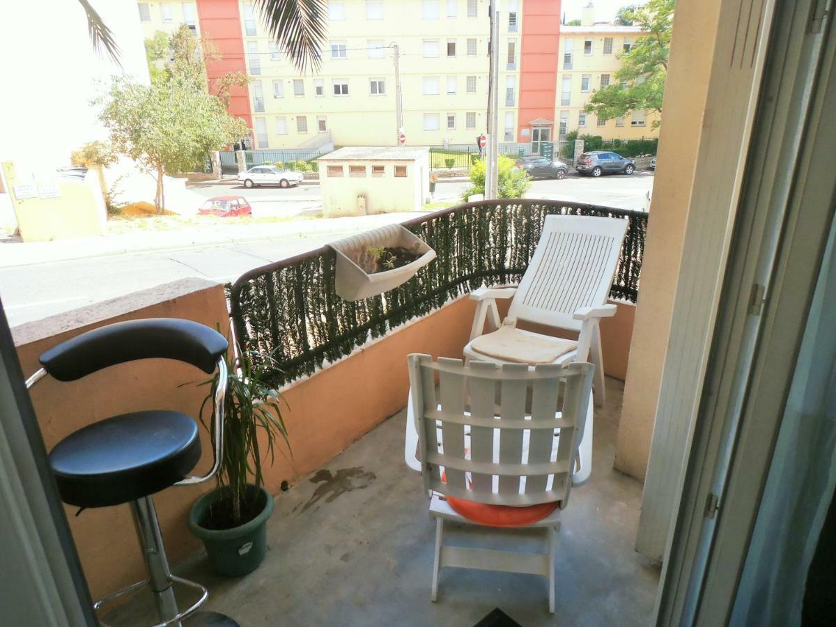 Cosy Nimes Apartment Екстериор снимка