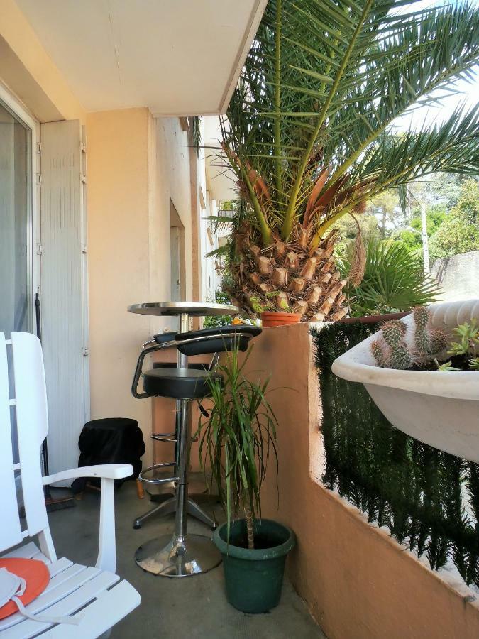 Cosy Nimes Apartment Екстериор снимка